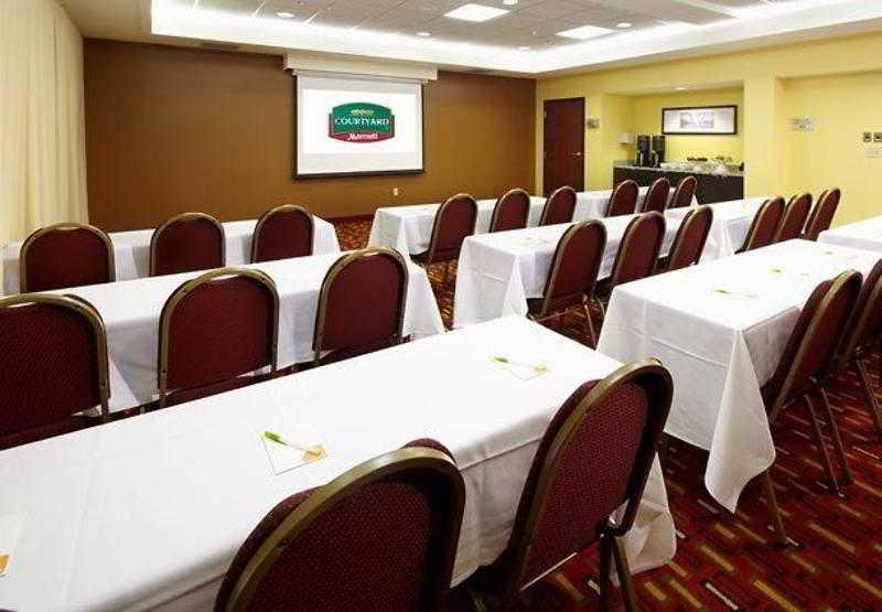 Courtyard By Marriott Tulsa Central Buitenkant foto