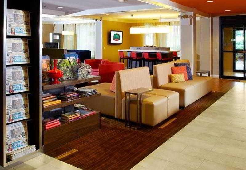 Courtyard By Marriott Tulsa Central Buitenkant foto