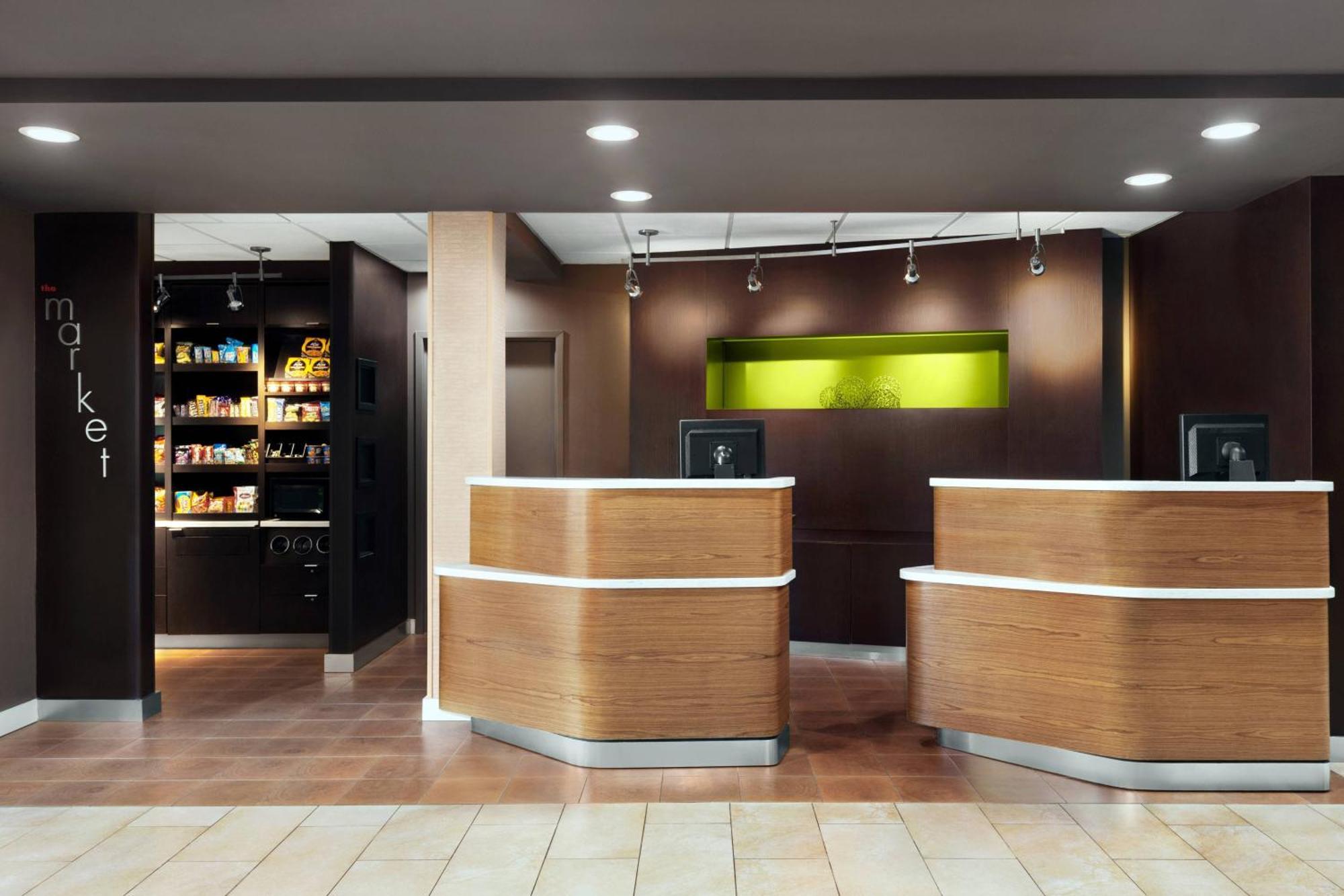 Courtyard By Marriott Tulsa Central Buitenkant foto