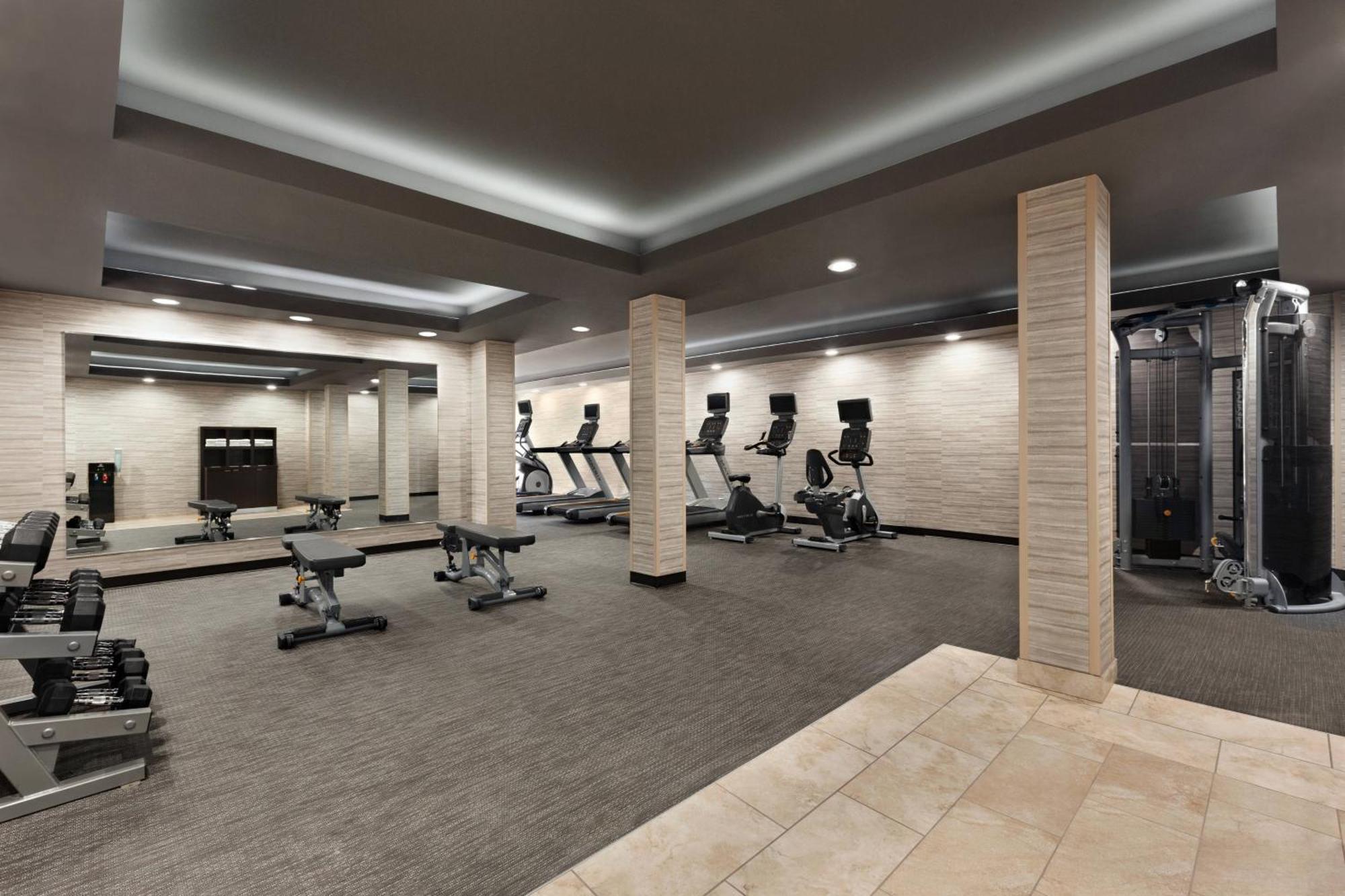 Courtyard By Marriott Tulsa Central Buitenkant foto