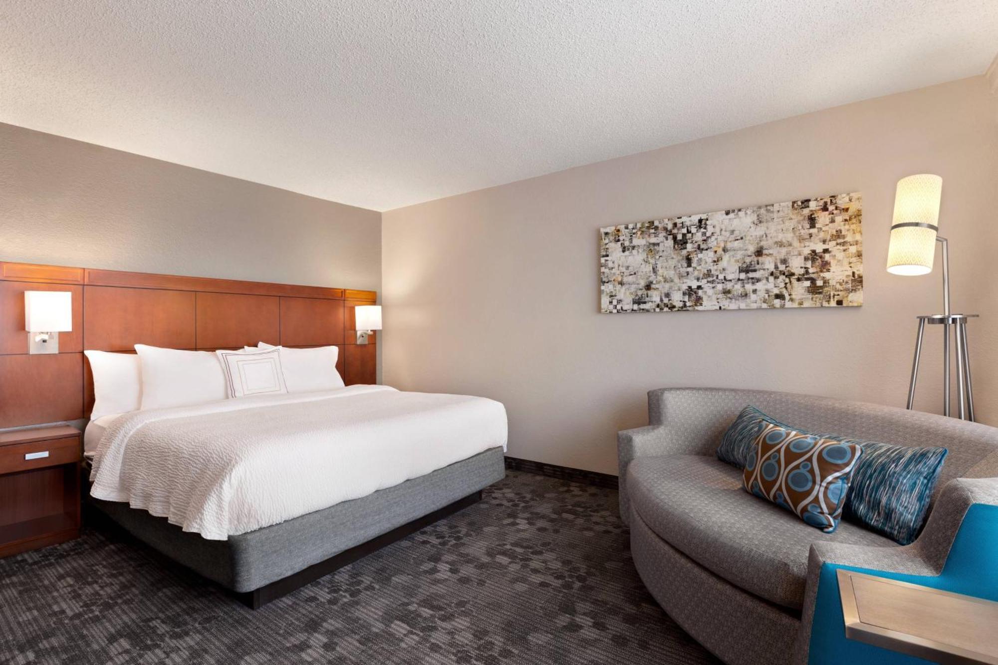 Courtyard By Marriott Tulsa Central Buitenkant foto